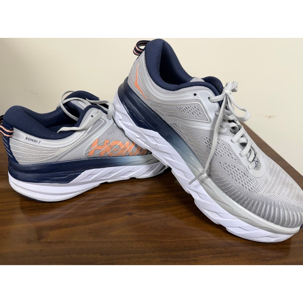 Hoka One Bondi 7 Comfort/Athletic Medical Field Shoes
Size 10 for Women Grey